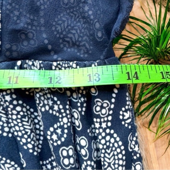 JUICY COUTURE Navy Blue & White Paisley Ruffle Sleeve Dress - Size P - Picture 7 of 16